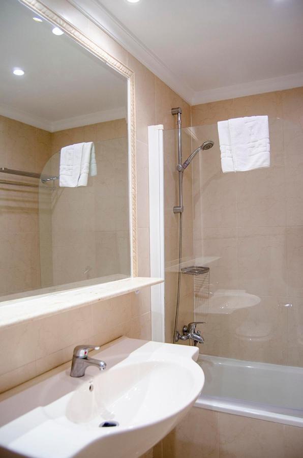 Apartamentos Terrasol 1ª Linea Playa Los Angeles Torre Del Mar Buitenkant foto